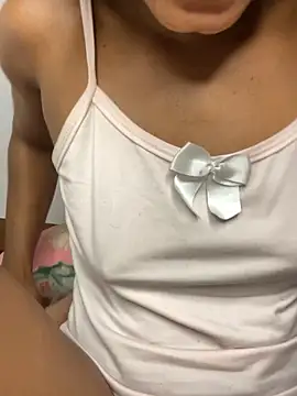_yisela_'s Webcam Show