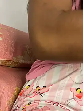 _yisela_ live XXX chat