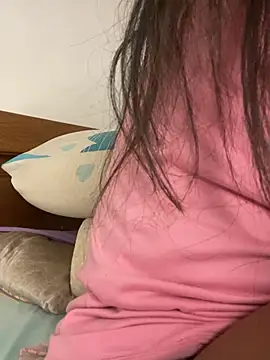 _yisela_'s Live XXX Chat