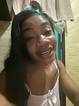 _yisela_ Adlı Modelin Canlı XXX Sohbeti