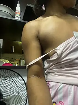 Chat +18 de _yisela_ ao vivo