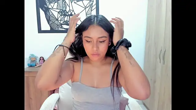 צ'אט XXX בשידור חי של Ciara8