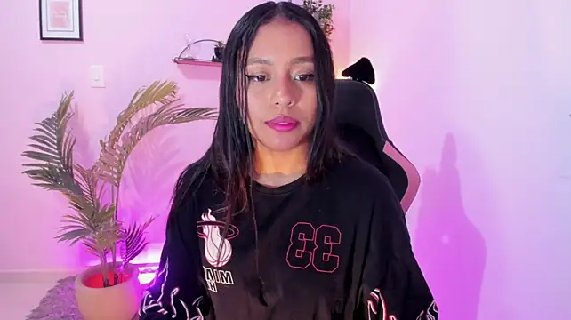 Ciara8's Webcam Show