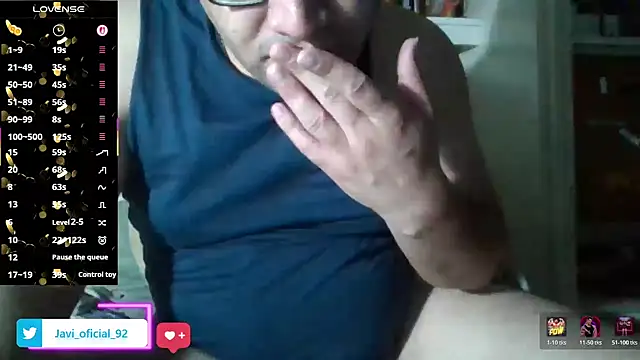 Javi_92 在線直播表演