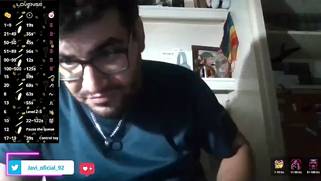 Javi_92 在線直播表演