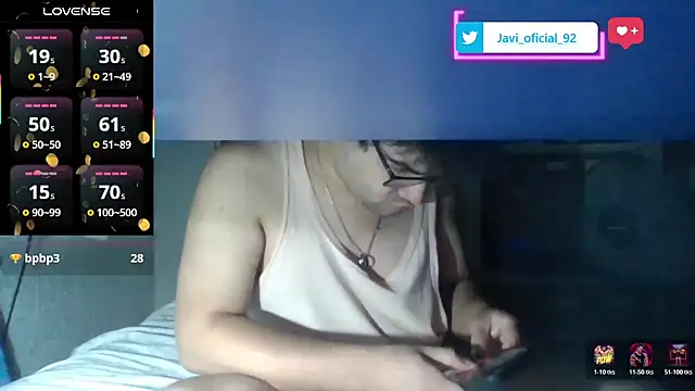 Show modela Javi_92 na web-kameri