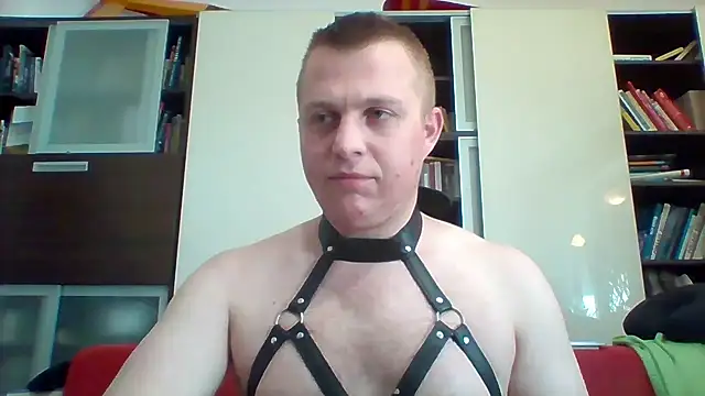 Pokazy przed kamerką – Matttthees