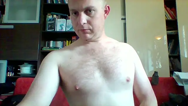 Show modela Matttthees na web-kameri