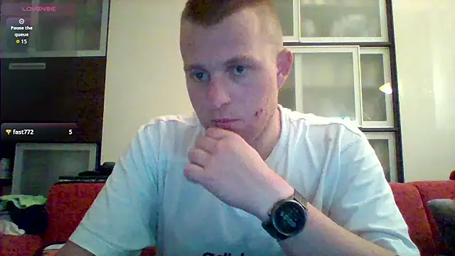 Matttthees Show in webcam