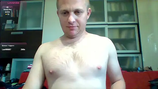 Show modela Matttthees na web-kameri