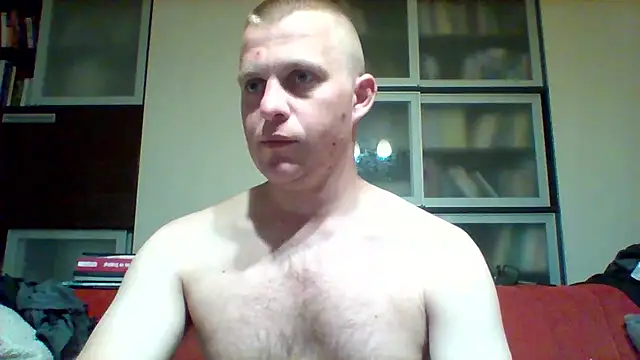 Show modela Matttthees na web-kameri