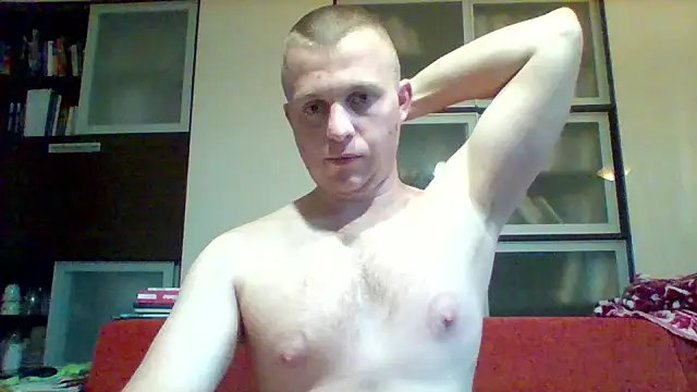 Show modela Matttthees na web-kameri