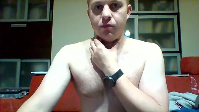 Show modela Matttthees na web-kameri