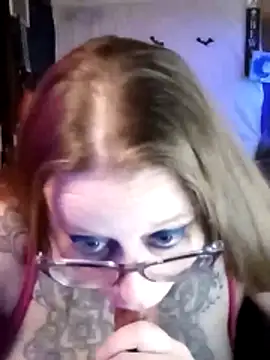 edgexchaos Adlı Modelin Web Kamerası Şovu