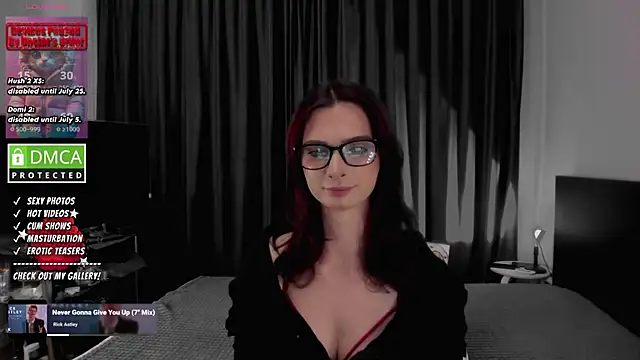 Show modela Lee_Loo na web-kameri