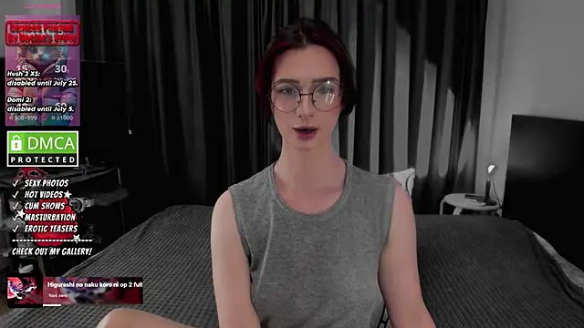 Lee_Loo Pertunjukan Webcam