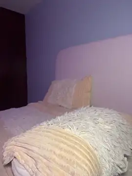 Miaparkerss_ élő chatszobája