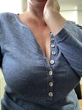 sweetmystery1 Adlı Modelin Canlı XXX Sohbeti