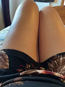 sweetmystery1 Show in webcam