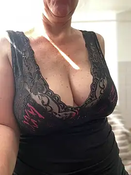 XXX chat uživo modela sweetmystery1