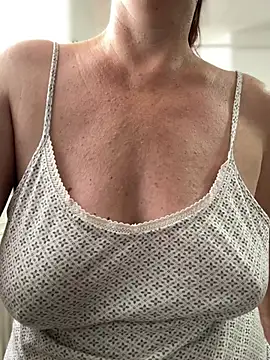 Chat XXX en directo de sweetmystery1