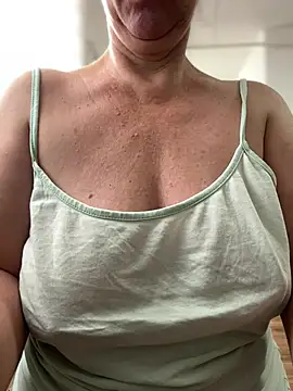 sweetmystery1 élő XXX-chatje