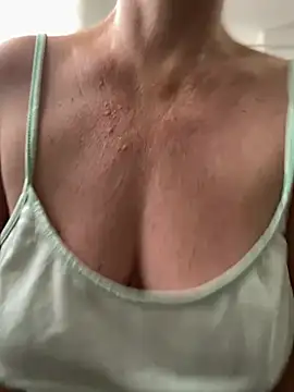 Chat XXX en directo de sweetmystery1