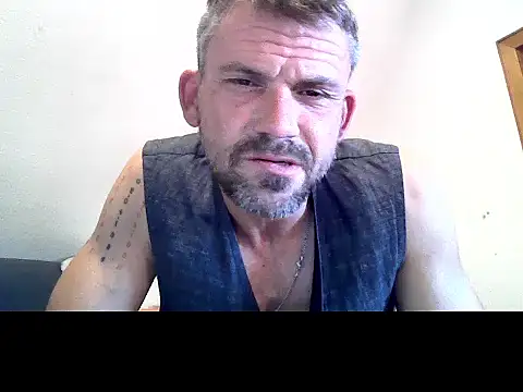 Cambitchboy webcam show
