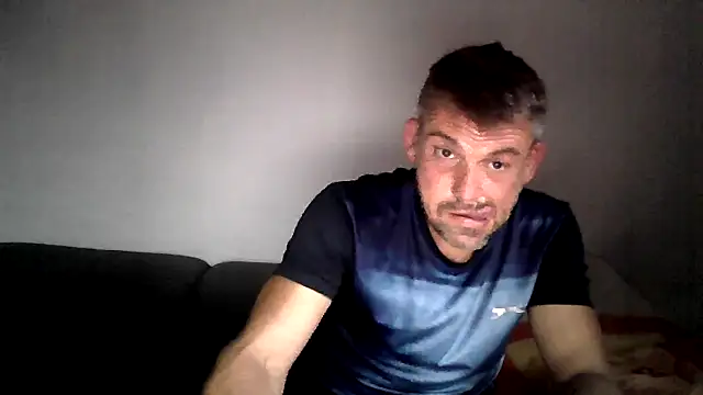 Cambitchboy webkamerás műsora
