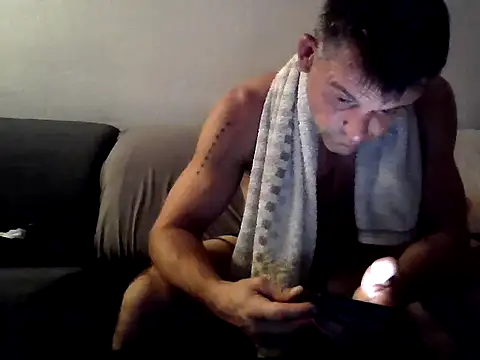 Show modela Cambitchboy na web-kameri