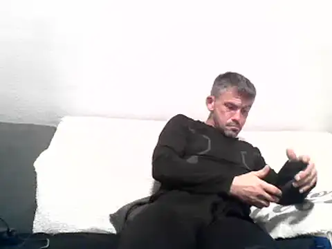 Cambitchboyのウェブカメラショー