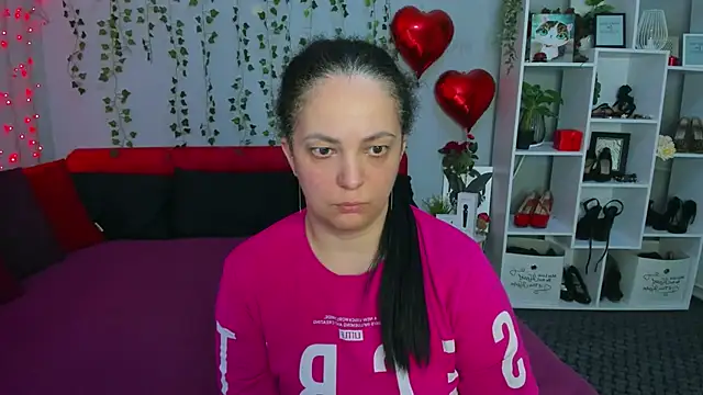 Živá chatovací místnost DarlingMilf