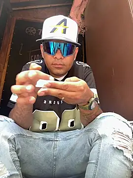 Pertunjukan Kamera Web marhi32