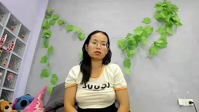 โชว์เว็บแคมของ loveley_jenny