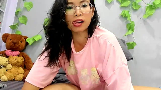 XXX chat uživo modela loveley_jenny