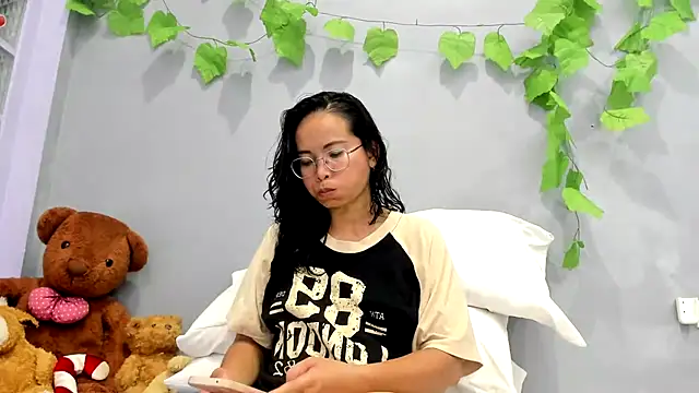 Chatroom XXX en direct de loveley_jenny