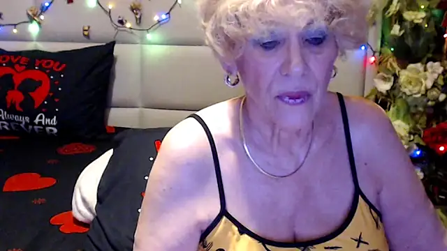 HappyWomanOn Chat XXX in diretta