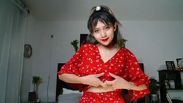 SKARLETEEN Chat XXX in diretta