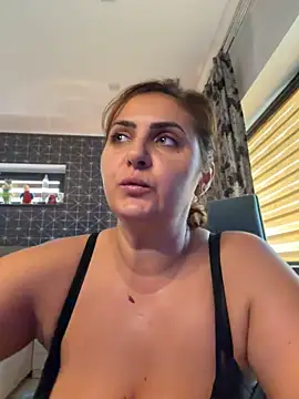 AnneKane: διαδικτυακό σόου στην κάμερα