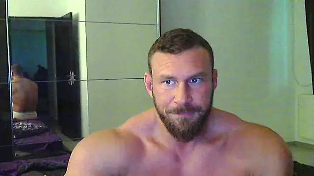 muscularkevin Webcam show