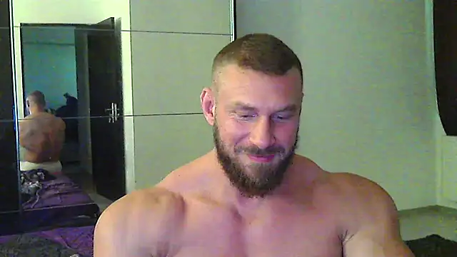 muscularkevin Webcam show