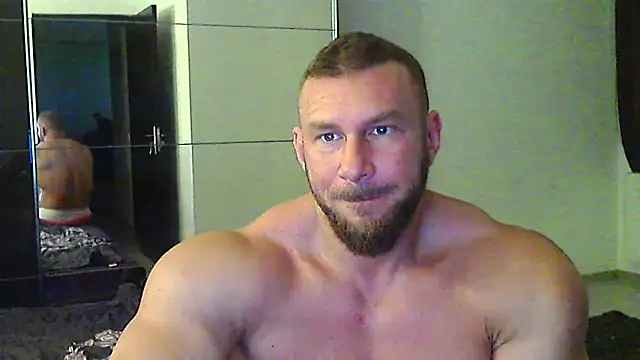 muscularkevin 网络视讯表演