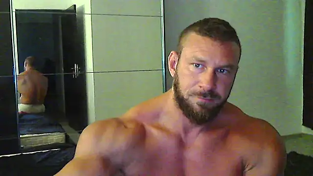 muscularkevin 网络视讯表演