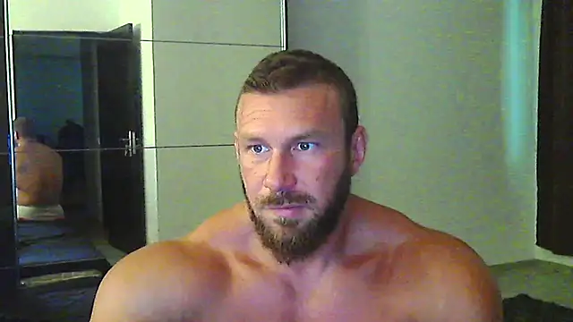 muscularkevin – Kamerová šou