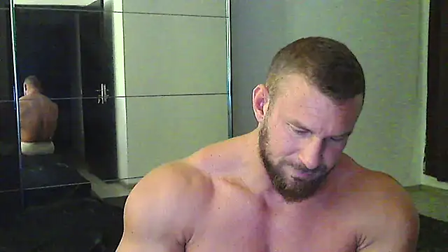 muscularkevin Webcam show