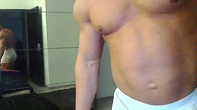 muscularkevin Adlı Modelin Web Kamerası Şovu