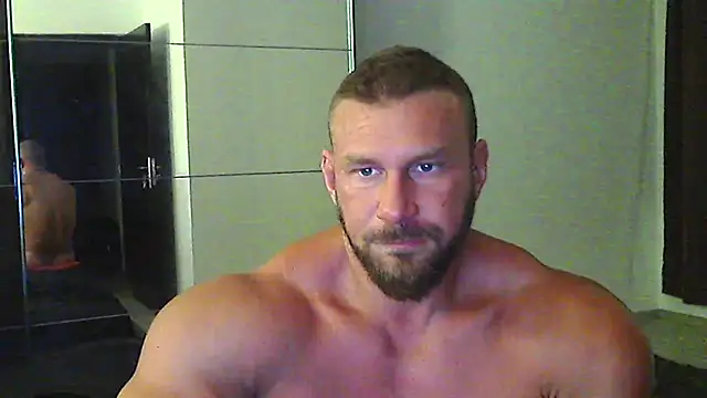 muscularkevin Webcam show