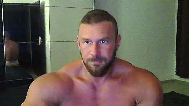 muscularkevin Webcam show