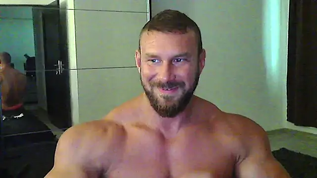 muscularkevin webcam show