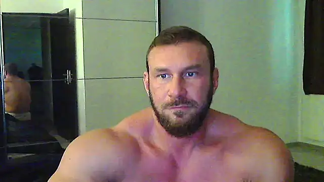 muscularkevin Webcam show